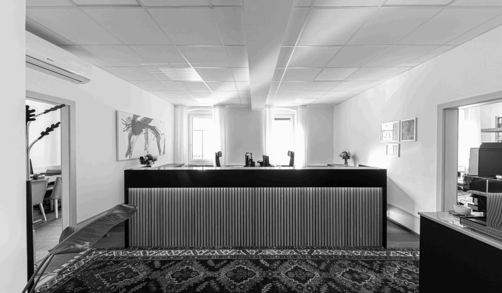 A-IMG_8518-Weisser-Haselauer_sw